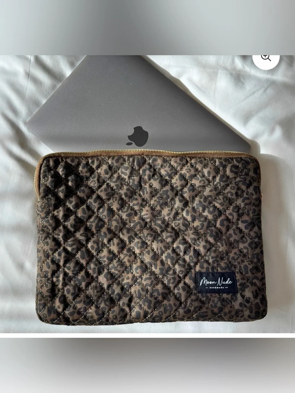 New Moon Nude Leopard Print Quilted Tablet Sleeve – Brown